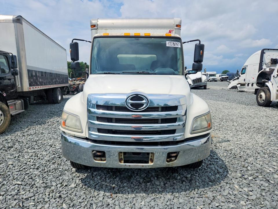 58467626 :رقم المزاد ، 5PVNJ8JT8D4S54306 vin ، 2013 Hino 258/268 مزاد بيع