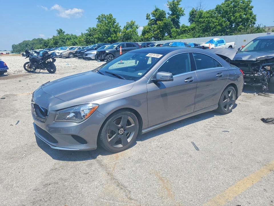 60874796 :رقم المزاد ، WDDSJ4GB2JN635235 vin ، 2018 Mercedes-benz Cla مزاد بيع