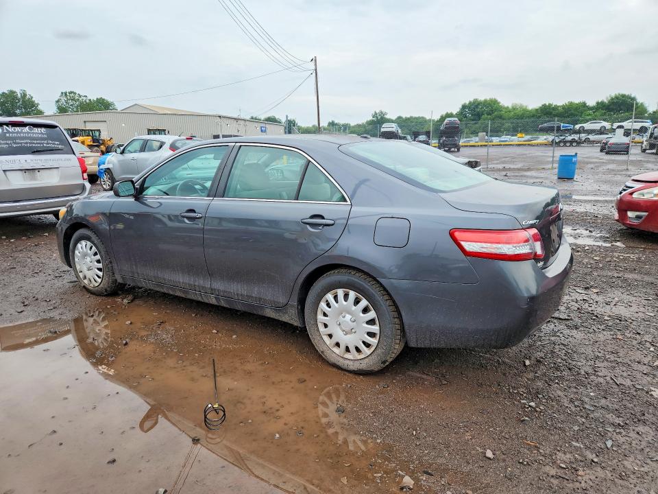 2011 Toyota Camry მანქანა იყიდება აუქციონზე, vin: 4T1BF3EK2BU670417, აუქციონის ნომერი: 61529676