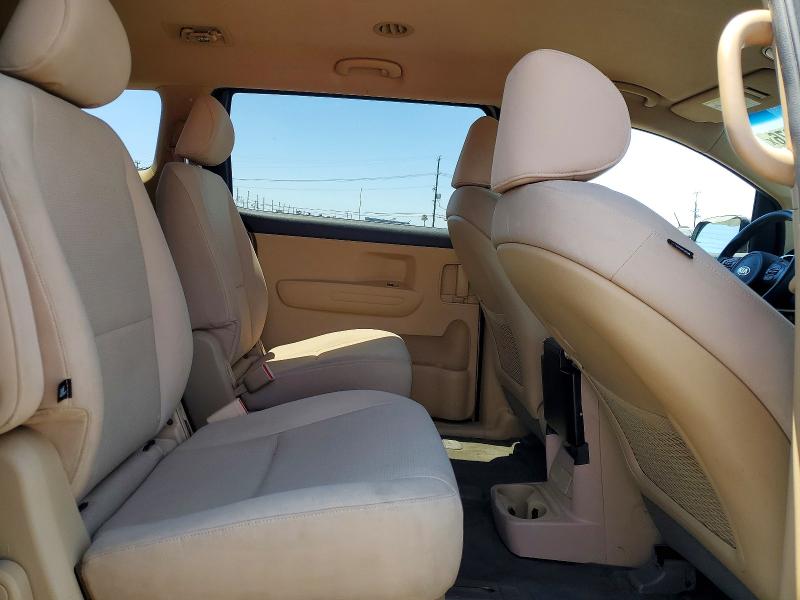 63546076 :رقم المزاد ، KNDMB5C18G6140138 vin ، 2016 Kia Sedona مزاد بيع