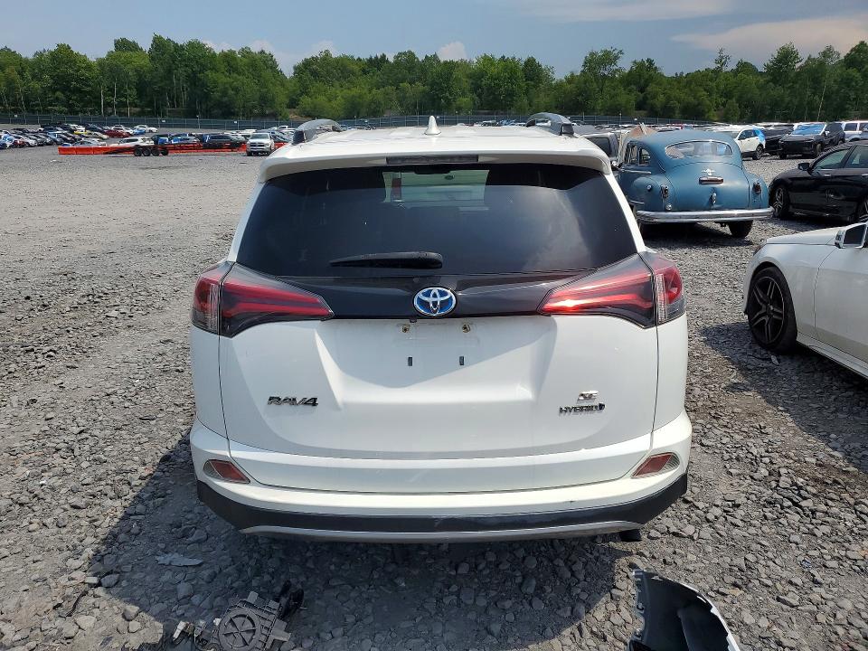 58930446 :رقم المزاد ، JTMJJREV6JD158413 vin ، 2018 Toyota Rav4 Hv مزاد بيع