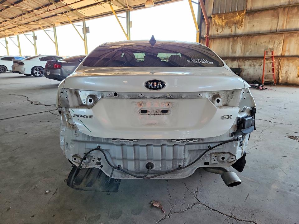 60972266 :رقم المزاد ، 3KPF54AD5KE056675 vin ، 2019 Kia Forte مزاد بيع