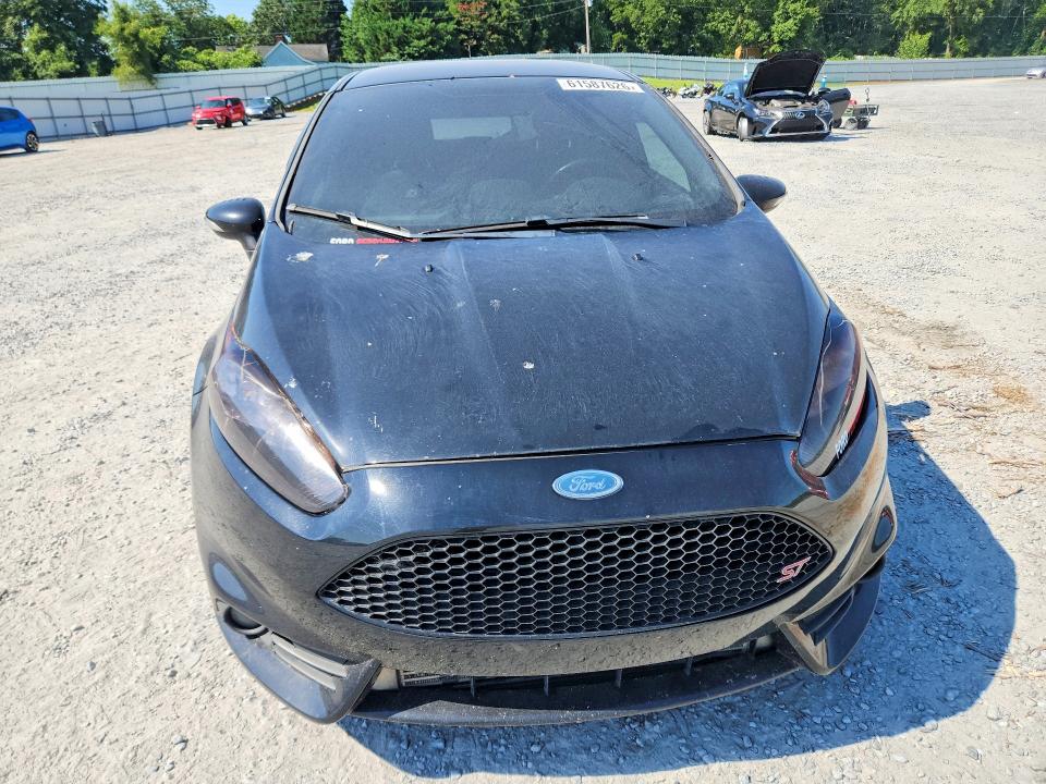 61587626 :رقم المزاد ، 3FADP4GX0KM121124 vin ، 2019 Ford Fiesta مزاد بيع