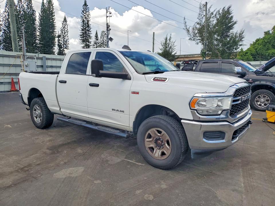 62857116 :رقم المزاد ، 3C6UR5CJ6LG274688 vin ، 2020 Ram 2500 مزاد بيع