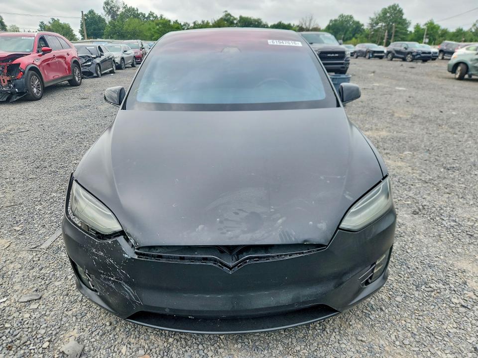 61947616 :رقم المزاد ، 5YJXCDE24LF298677 vin ، 2020 Tesla Model X مزاد بيع