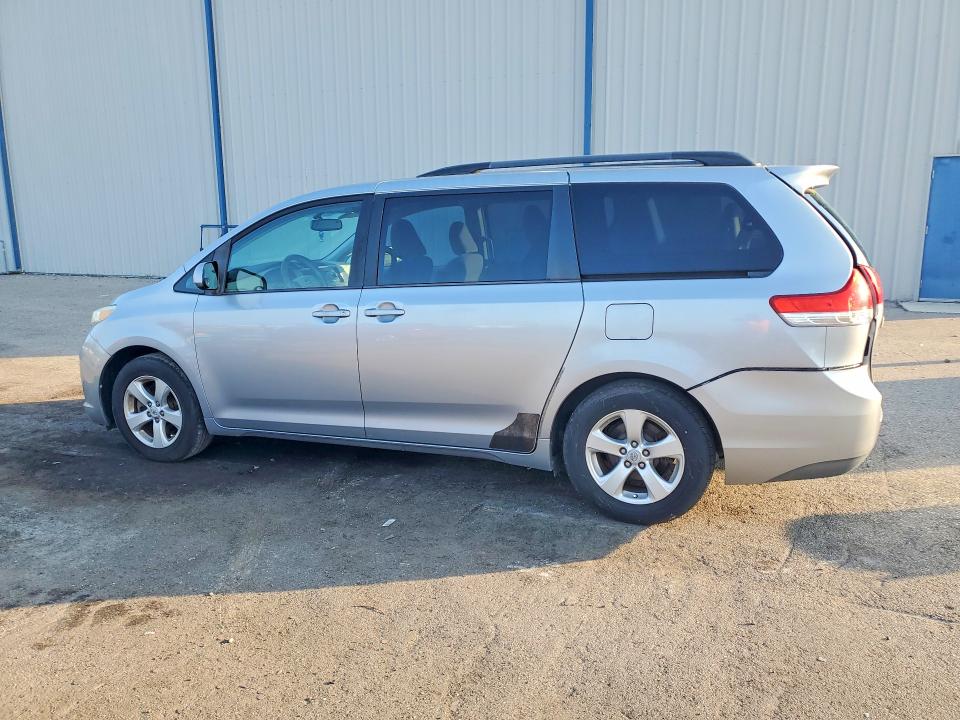 2012 Toyota Sienna მანქანა იყიდება აუქციონზე, vin: 5TDKK3DCXCS270654, აუქციონის ნომერი: 63538846