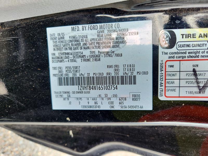 60898336 :رقم المزاد ، 1ZVHT84N165102754 vin ، 2006 Ford Mustang Convertible مزاد بيع