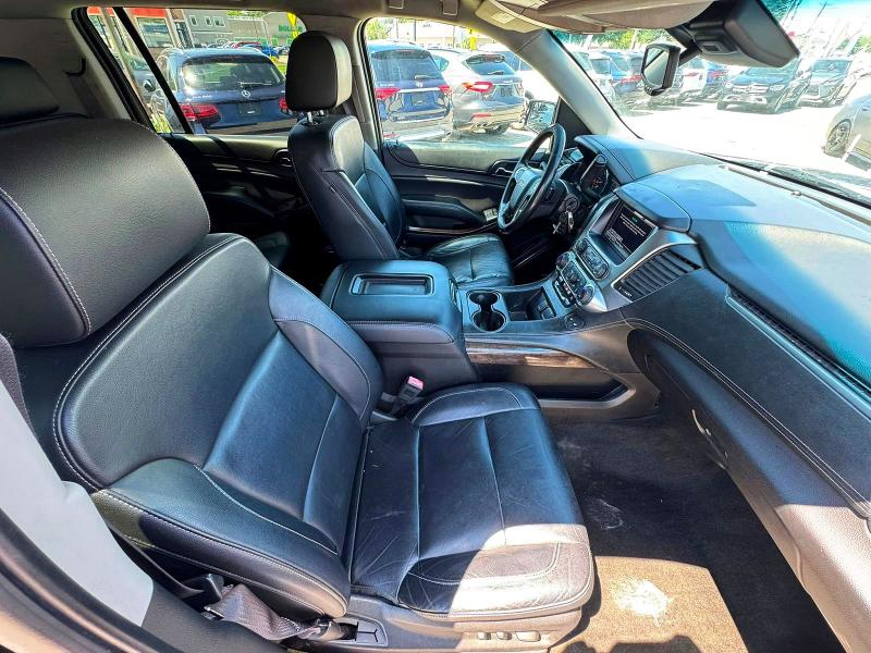 2017 Chevrolet Suburban მანქანა იყიდება აუქციონზე, vin: 1GNSKHKC5HR196718, აუქციონის ნომერი: 62312436
