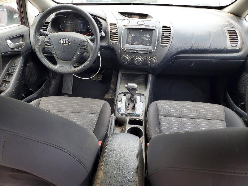 62667596 :رقم المزاد ، 3KPFL4A7XJE272097 vin ، 2018 Kia Forte مزاد بيع