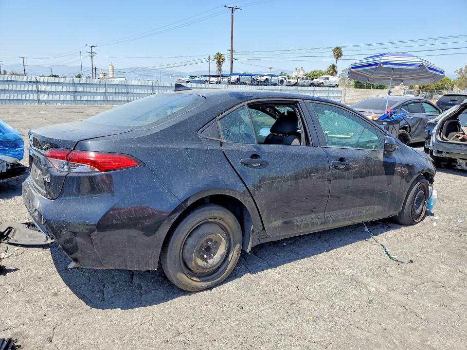 62356076 :رقم المزاد ، 5YFEPMAE9MP219019 vin ، 2021 Toyota Corolla مزاد بيع