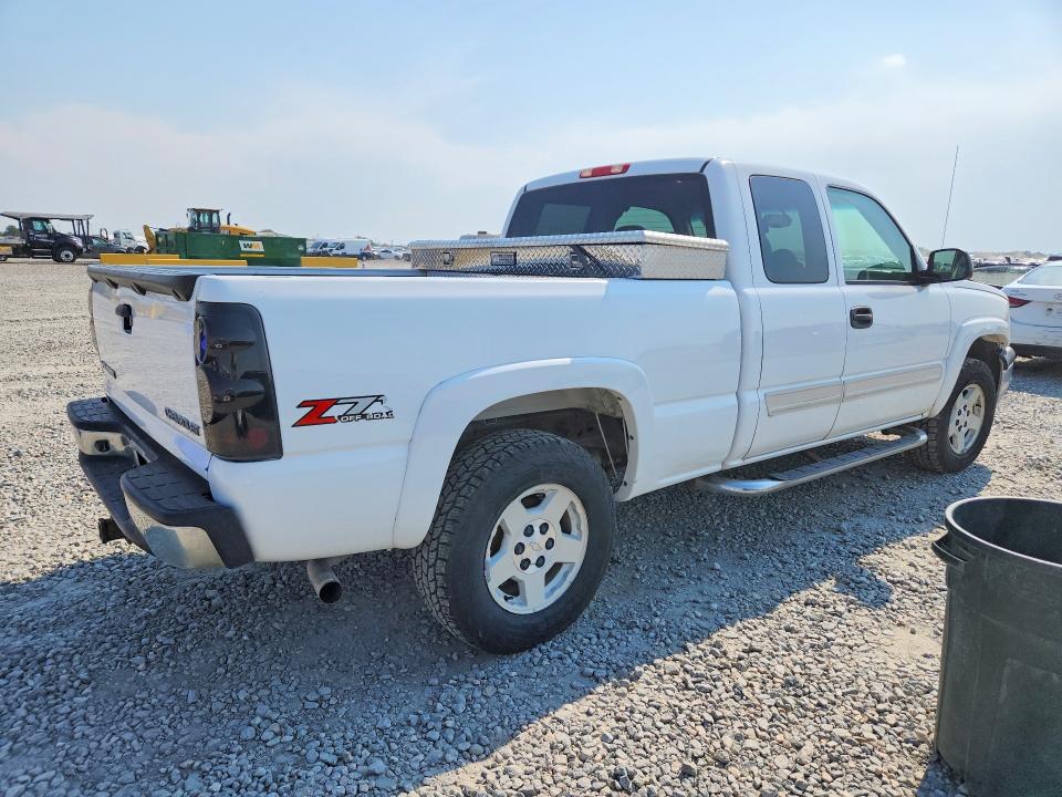 2005 Chevrolet Silverado მანქანა იყიდება აუქციონზე, vin: 1GCEK19B15E268558, აუქციონის ნომერი: 59215516