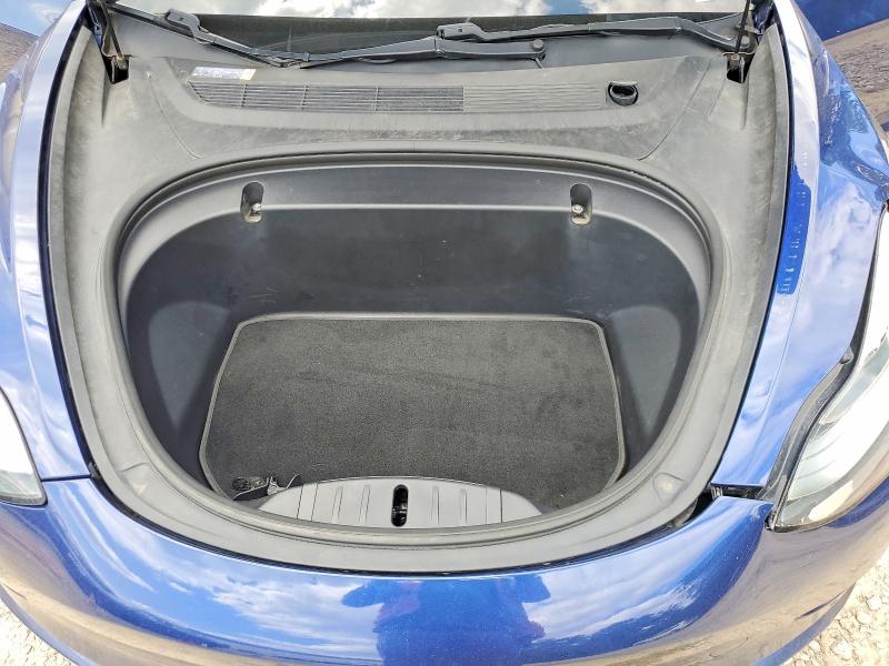 62612266 :رقم المزاد ، 5YJ3E1EA0JF041950 vin ، 2018 Tesla Model 3 مزاد بيع