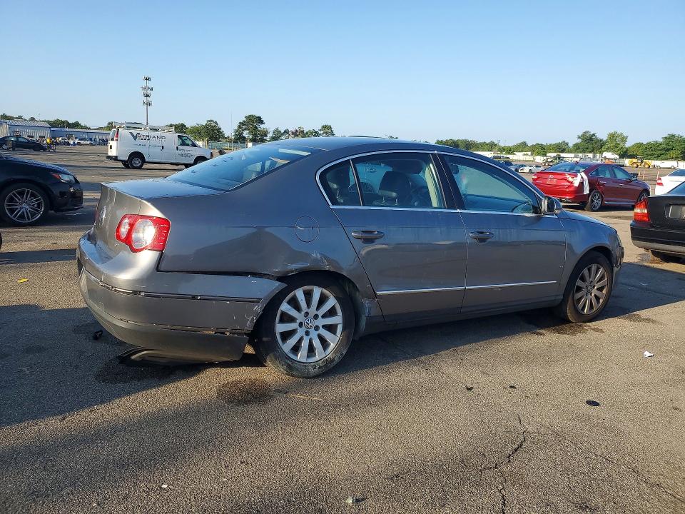 62541946 :رقم المزاد ، WVWJK73C28E217576 vin ، 2008 Volkswagen Passat مزاد بيع