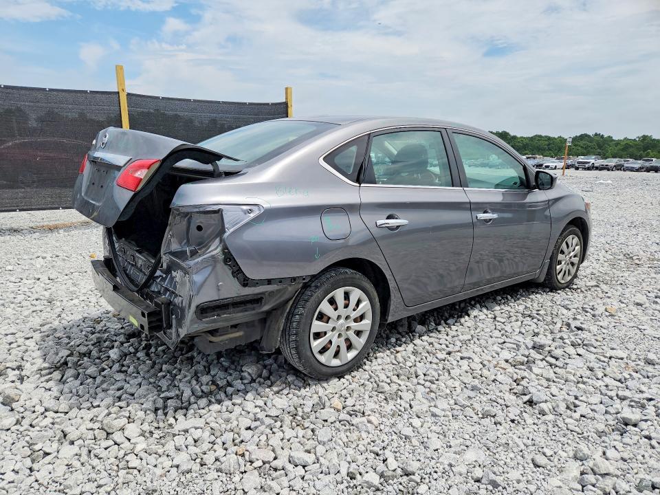 62527536 :رقم المزاد ، 3N1AB7AP9JY315652 vin ، 2018 Nissan Sentra مزاد بيع