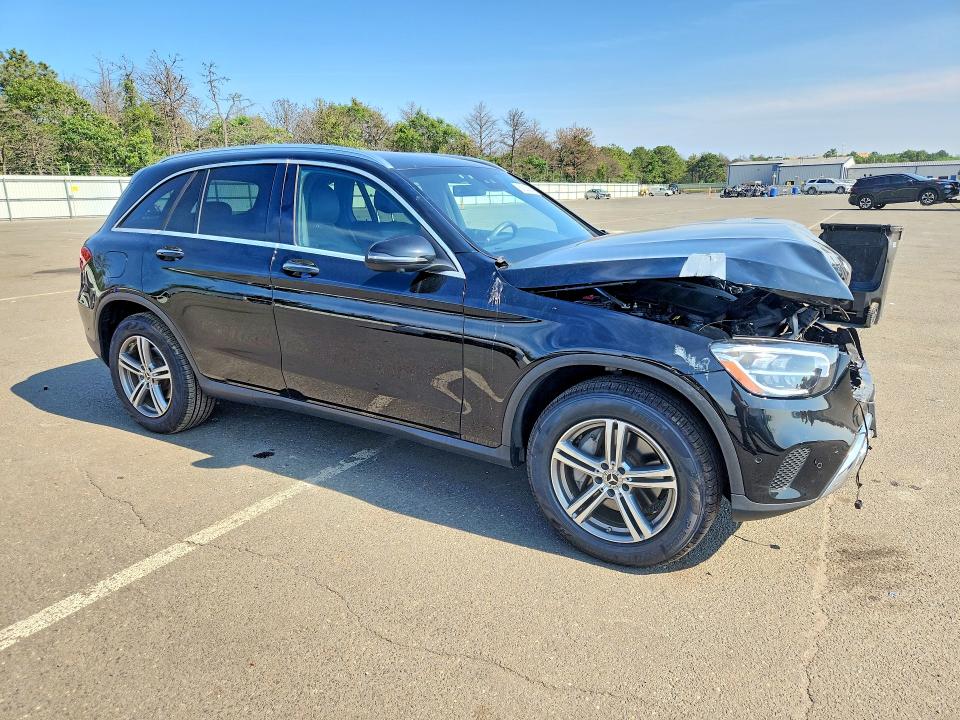 61305926 :رقم المزاد ، W1N0G8EB7MV283938 vin ، 2021 Mercedes-benz Glc مزاد بيع