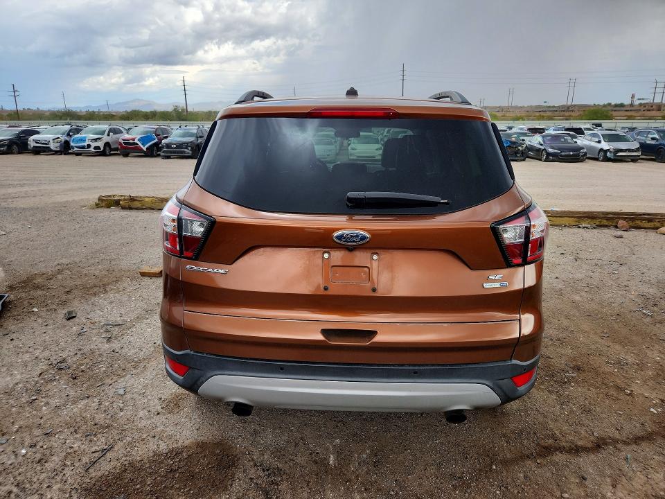 Продажа на аукционе авто 2017 Ford Escape, vin: 1FMCU9GD6HUD45385, номер лота: 61047096