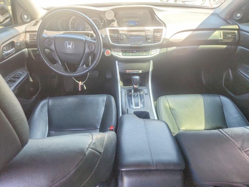 60232696 :رقم المزاد ، 1HGCR2F89FA216106 vin ، 2015 Honda Accord مزاد بيع