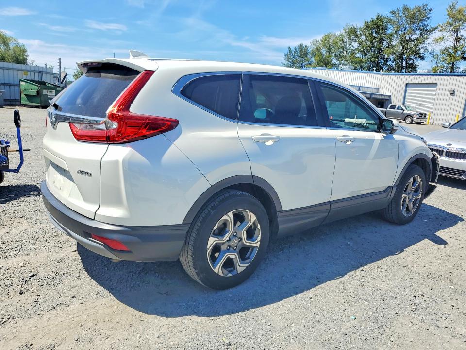 Продажа на аукционе авто 2018 Honda Cr-v, vin: 2HKRW2H50JH652882, номер лота: 63235586