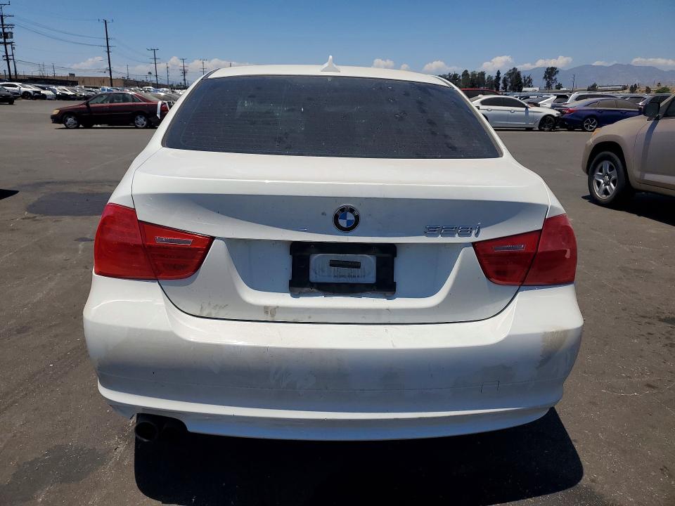 2011 Bmw 328 მანქანა იყიდება აუქციონზე, vin: WBAPH5G56BNM73023, აუქციონის ნომერი: 61192926
