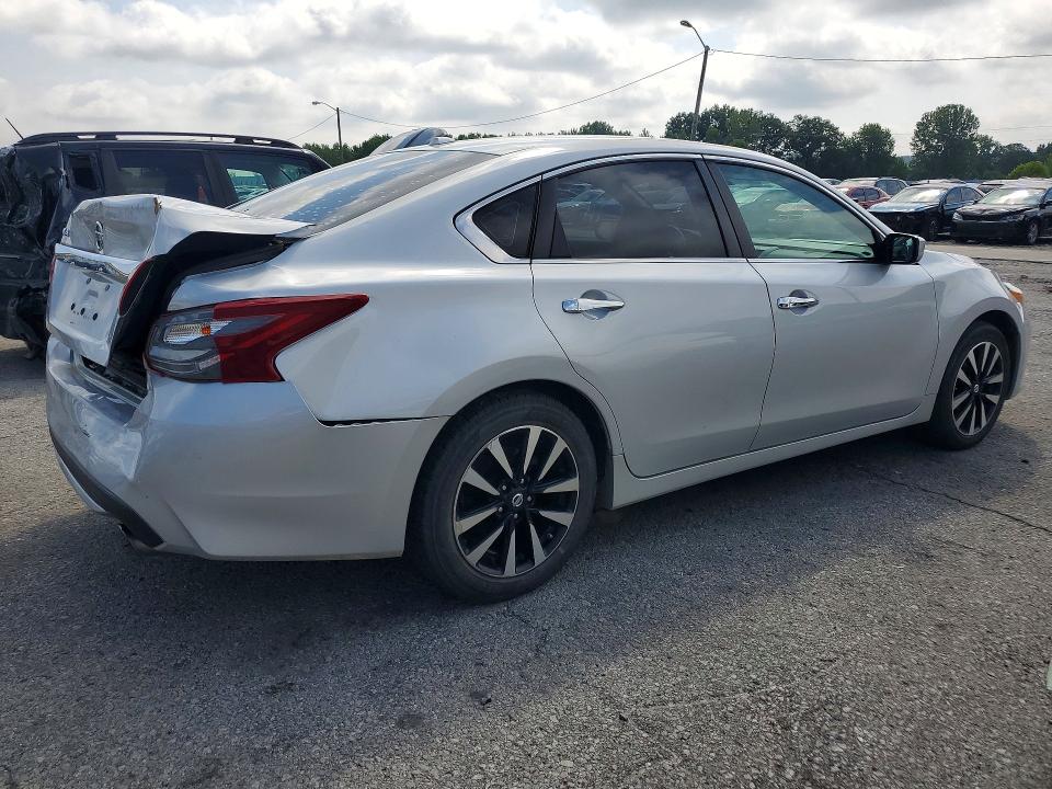 Продаж на аукціоні авто 2018 Nissan Altima, vin: 1N4AL3AP8JC194677, номер лоту: 60507116