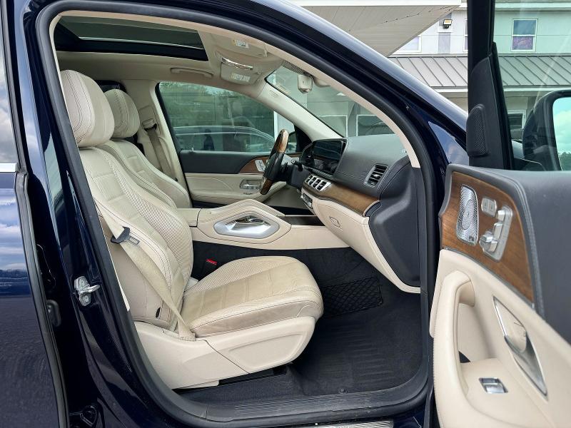 63181886 :رقم المزاد ، 4JGFF5KE1LA104408 vin ، 2020 Mercedes-benz Gls مزاد بيع