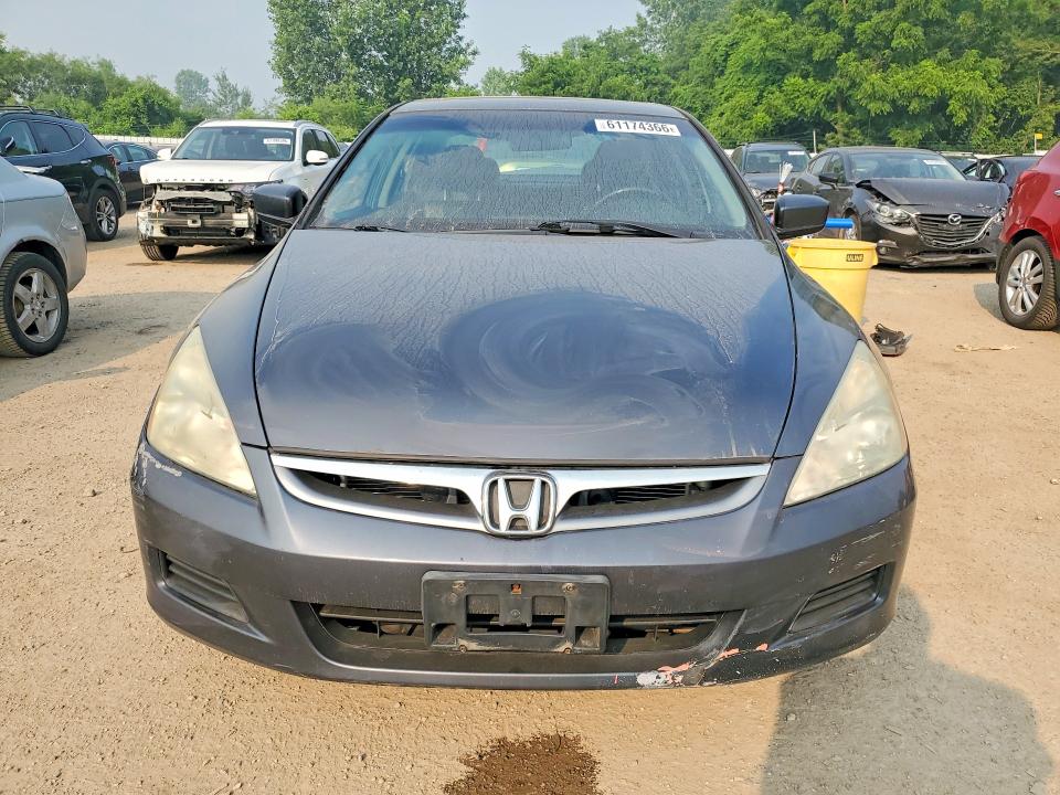 2006 Honda Accord მანქანა იყიდება აუქციონზე, vin: 1HGCM56856A813107, აუქციონის ნომერი: 61174366