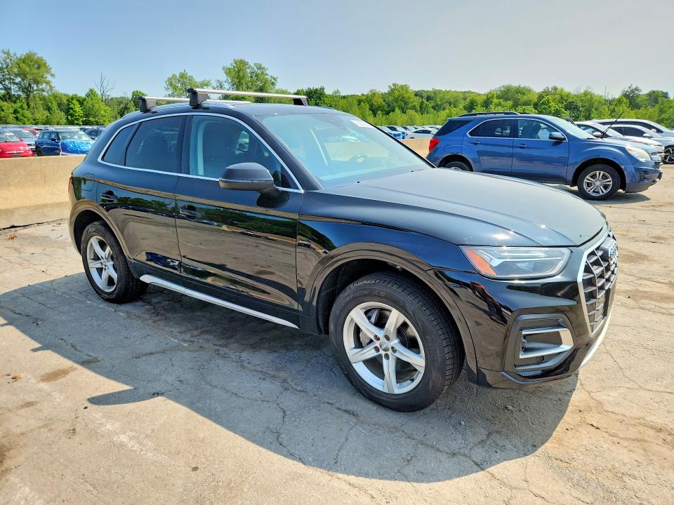62536946 :رقم المزاد ، WA1AAAFY1M2001778 vin ، 2021 Audi Q5 مزاد بيع