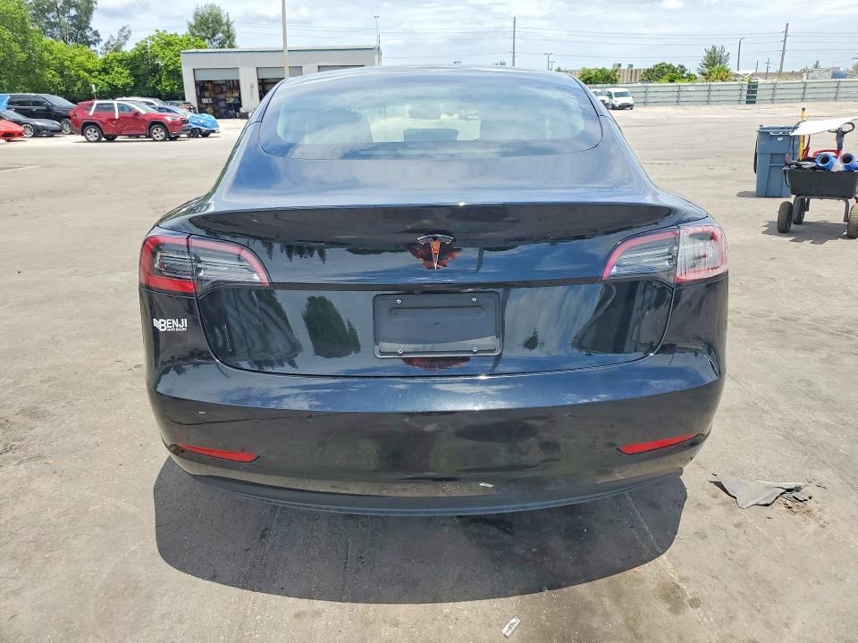 Продажа на аукционе авто 2022 Tesla Model 3, vin: 5YJ3E1EA7NF371672, номер лота: 61478196
