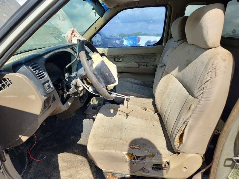 59628056 :رقم المزاد ، 1N6DD26S2YC358203 vin ، 2000 Nissan Frontier مزاد بيع