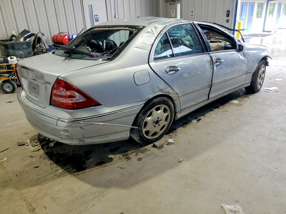 62050896 :رقم المزاد ، WDBRF92H36F789925 vin ، 2006 Mercedes-benz C مزاد بيع