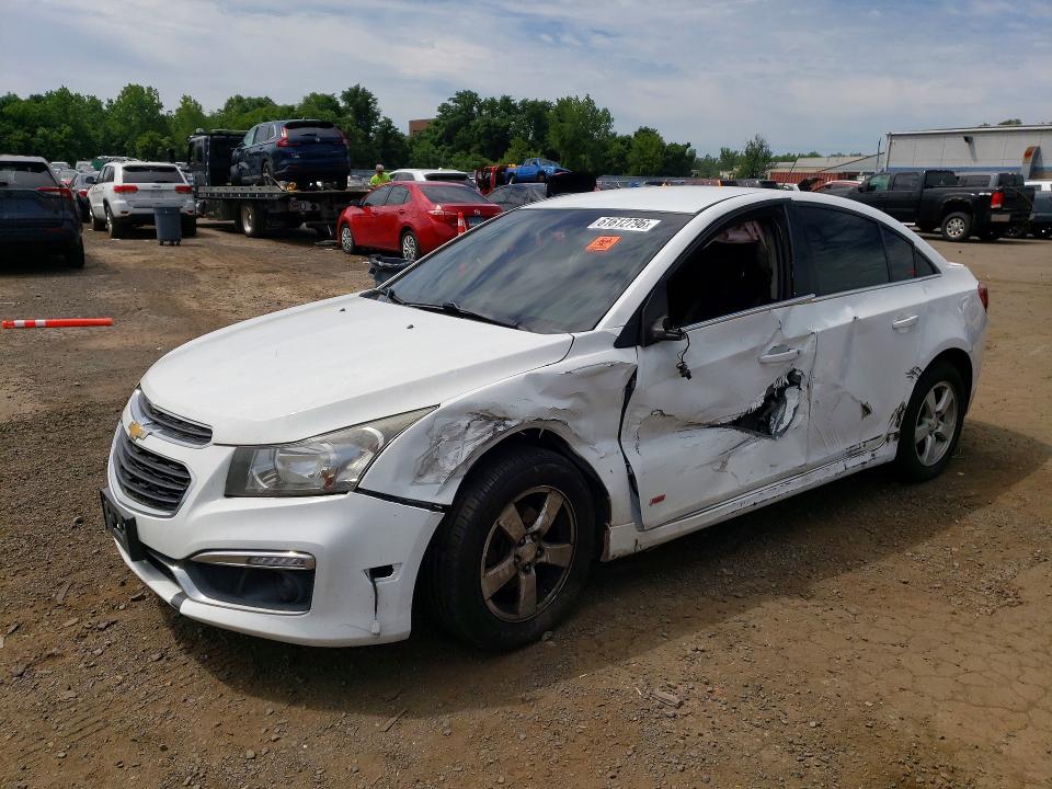 2015 Chevrolet Cruze მანქანა იყიდება აუქციონზე, vin: 1G1PC5SB7F7135910, აუქციონის ნომერი: 61612796