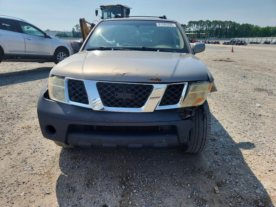 61285206 :رقم المزاد ، 5N1AR18W75C747296 vin ، 2005 Nissan Pathfinder مزاد بيع