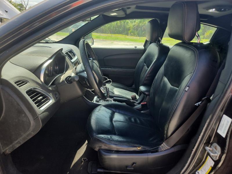 60991046 :رقم المزاد ، 1B3BD2FG1BN506280 vin ، 2011 Dodge Avenger مزاد بيع