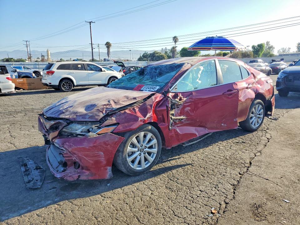 Продажа на аукционе авто 2018 Toyota Camry, vin: 4T1B11HK0JU658392, номер лота: 61045846