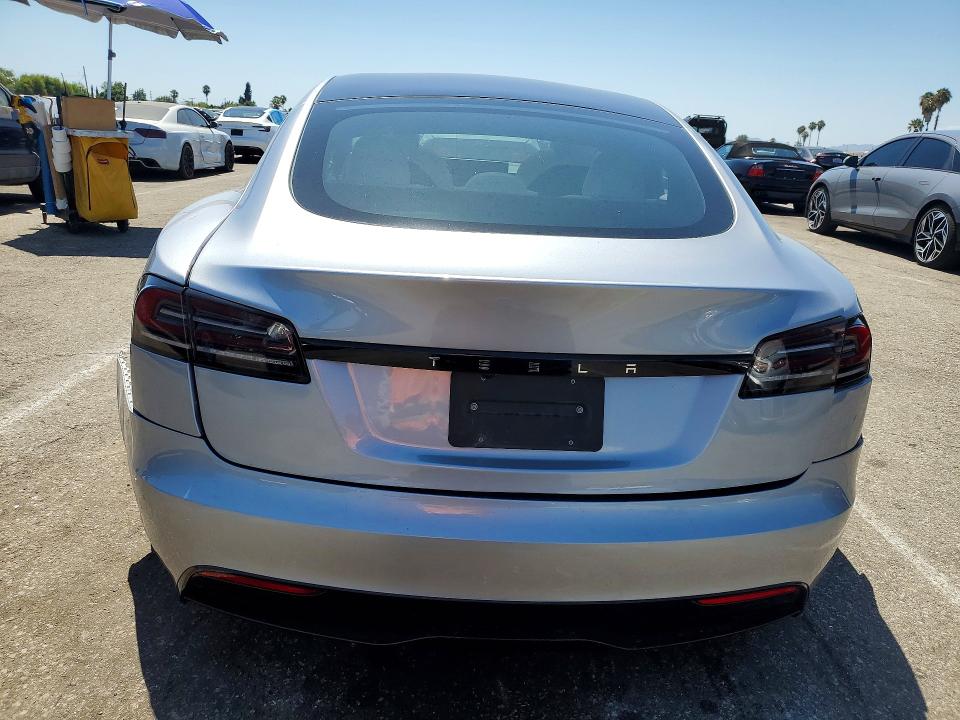 60886516 :رقم المزاد ، 5YJSA1E58SF550843 vin ، 2025 Tesla Model S مزاد بيع