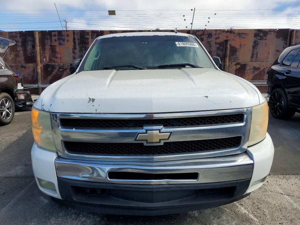 2011 Chevrolet Silverado მანქანა იყიდება აუქციონზე, vin: 3GCPCSE00BG192416, აუქციონის ნომერი: 61809366