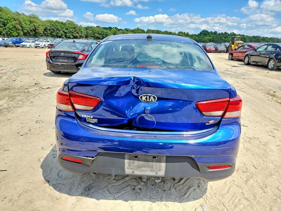 59307836 :رقم المزاد ، 3KPA24AB0JE065154 vin ، 2018 Kia Rio مزاد بيع