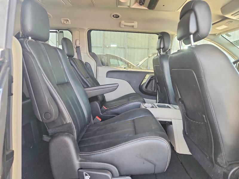 62659926 :رقم المزاد ، 2C4RC1BG9GR133113 vin ، 2016 Chrysler Town & Country مزاد بيع