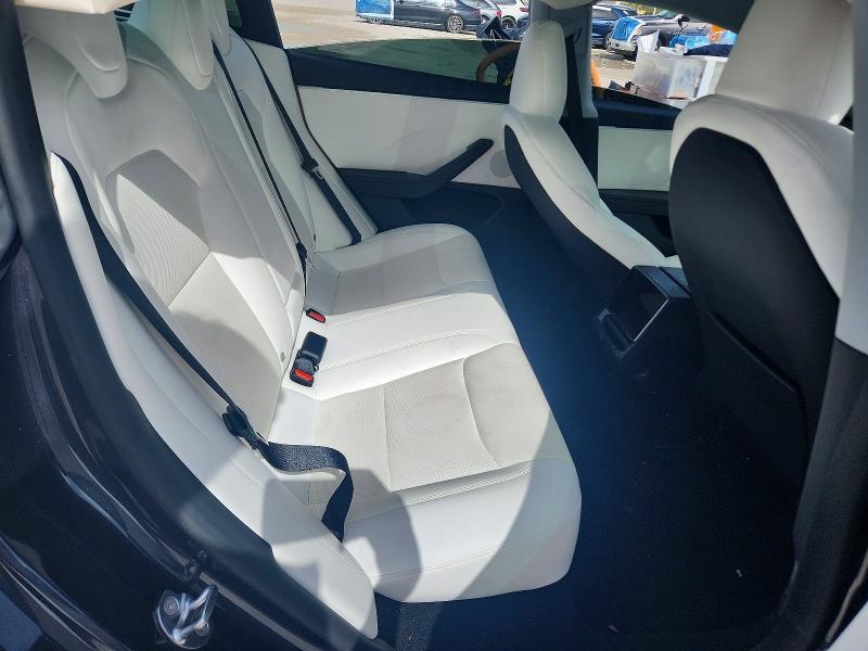 60371406 :رقم المزاد ، 5YJ3E1EA1SF996645 vin ، 2025 Tesla Model 3 مزاد بيع