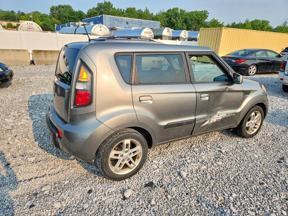 2010 Kia Soul მანქანა იყიდება აუქციონზე, vin: KNDJT2A25A7172413, აუქციონის ნომერი: 60562896