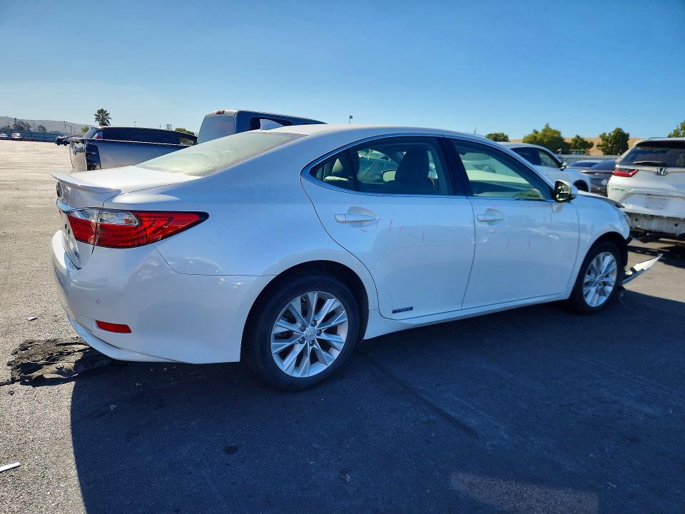 62053516 :رقم المزاد ، JTHBW1GG8F2082684 vin ، 2015 Lexus Es مزاد بيع