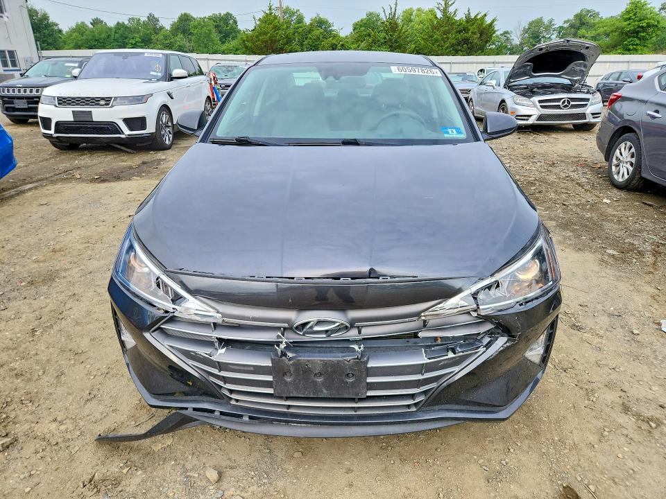 2020 Hyundai Elantra მანქანა იყიდება აუქციონზე, vin: 5NPD74LF5LH604834, აუქციონის ნომერი: 60597826