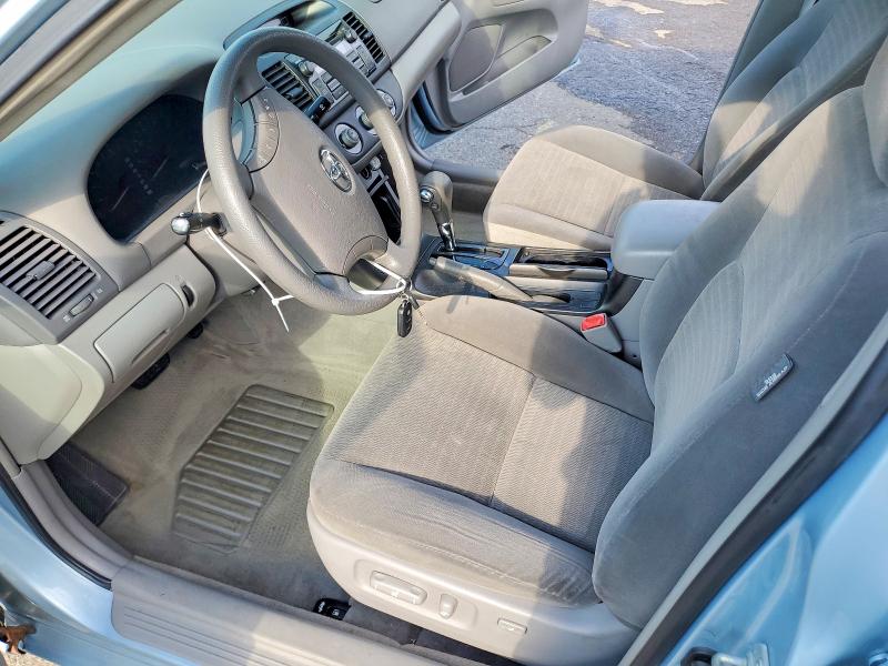 60200806 :رقم المزاد ، 4T1BE30K35U634508 vin ، 2005 Toyota Camry مزاد بيع