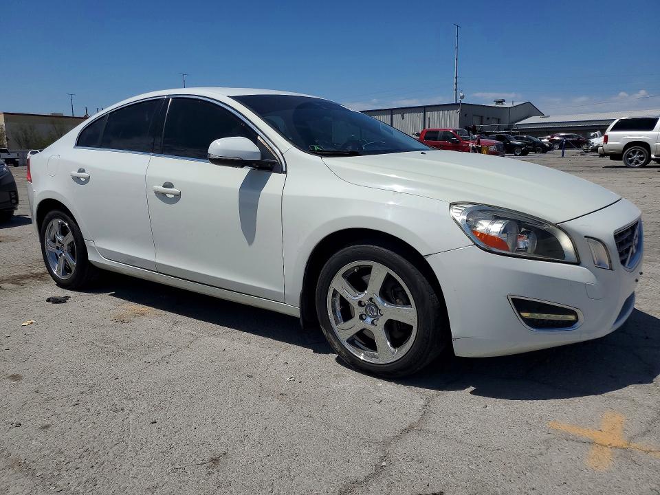 2012 Volvo S60 მანქანა იყიდება აუქციონზე, vin: YV1622FS7C2096527, აუქციონის ნომერი: 61562876