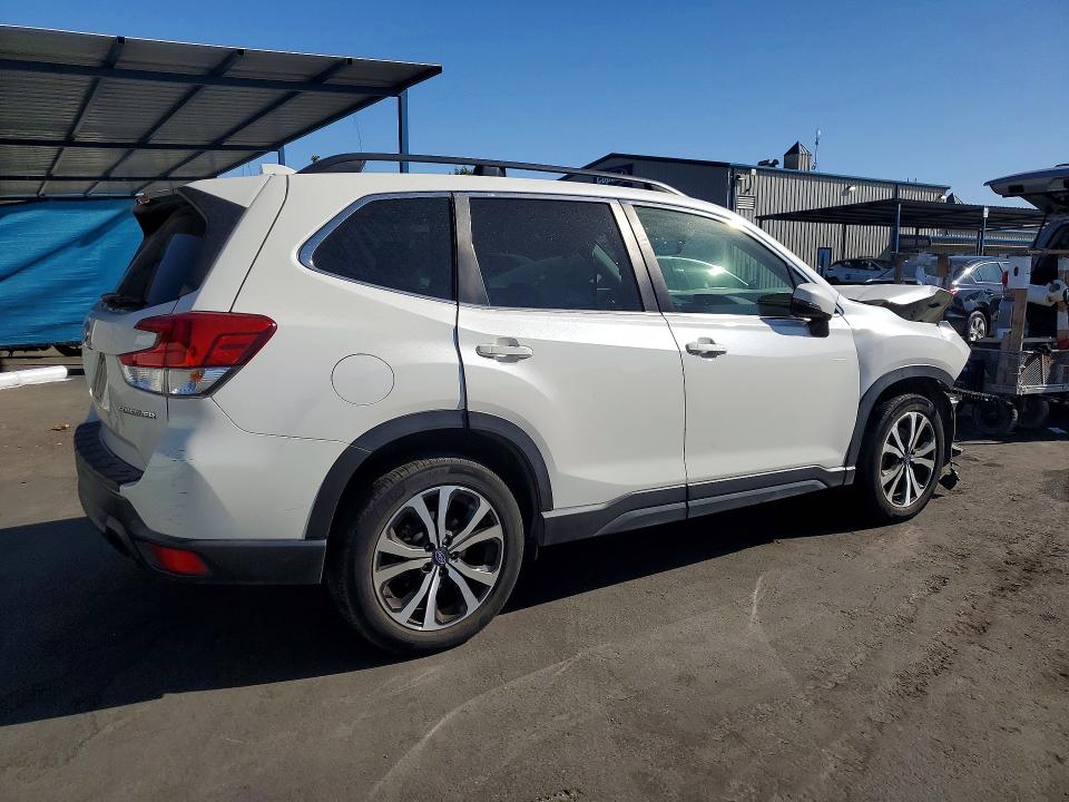 61595276 :رقم المزاد ، JF2SKAUC4MH450983 vin ، 2021 Subaru Forester مزاد بيع