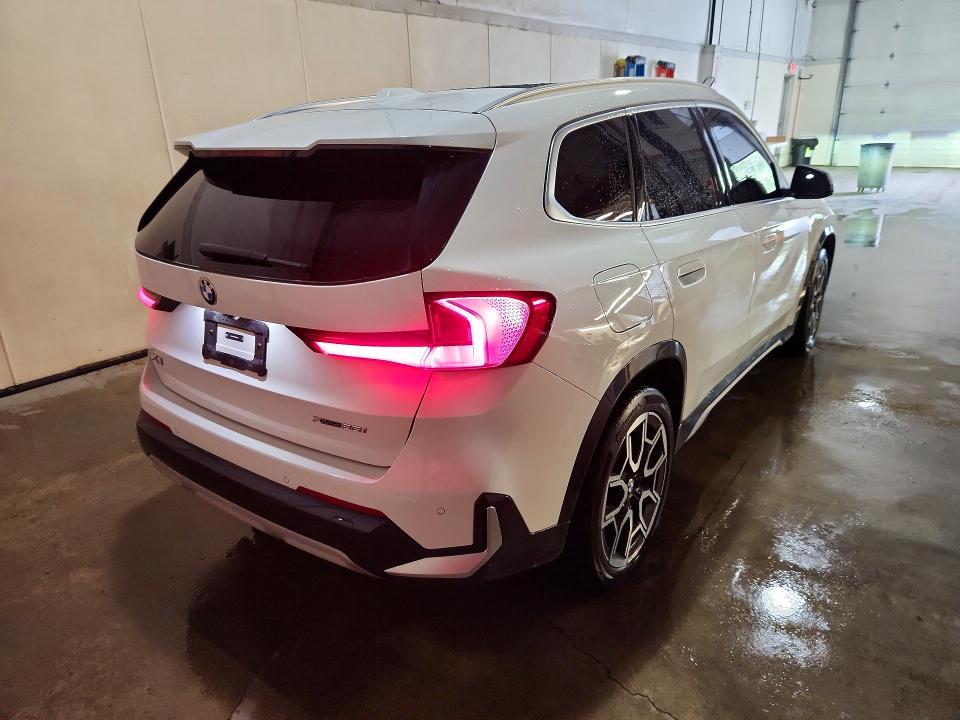 61098306 :رقم المزاد ، WBX73EF08R5Z38941 vin ، 2024 Bmw X1 مزاد بيع