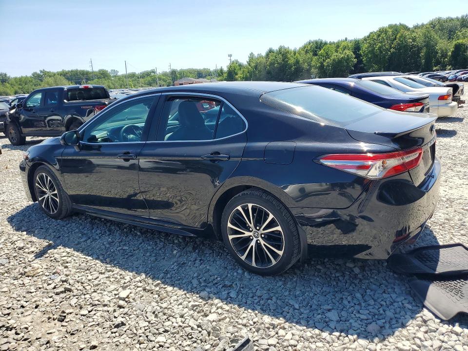 Продаж на аукціоні авто 2018 Toyota Camry, vin: 4T1B11HK0JU624596, номер лоту: 61678906