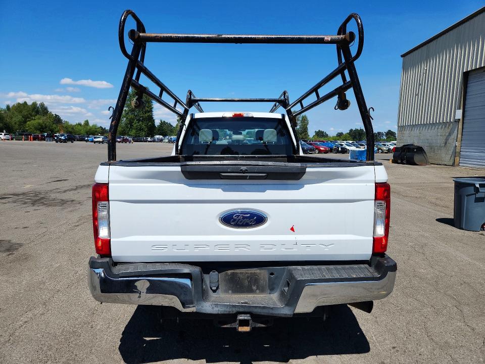2018 Ford F250 მანქანა იყიდება აუქციონზე, vin: 1FT7W2A63JEC08566, აუქციონის ნომერი: 60967186