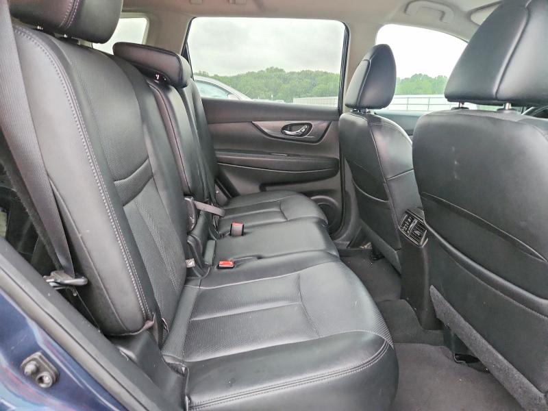 61632526 :رقم المزاد ، 5N1AT2MT3FC883638 vin ، 2015 Nissan Rogue مزاد بيع