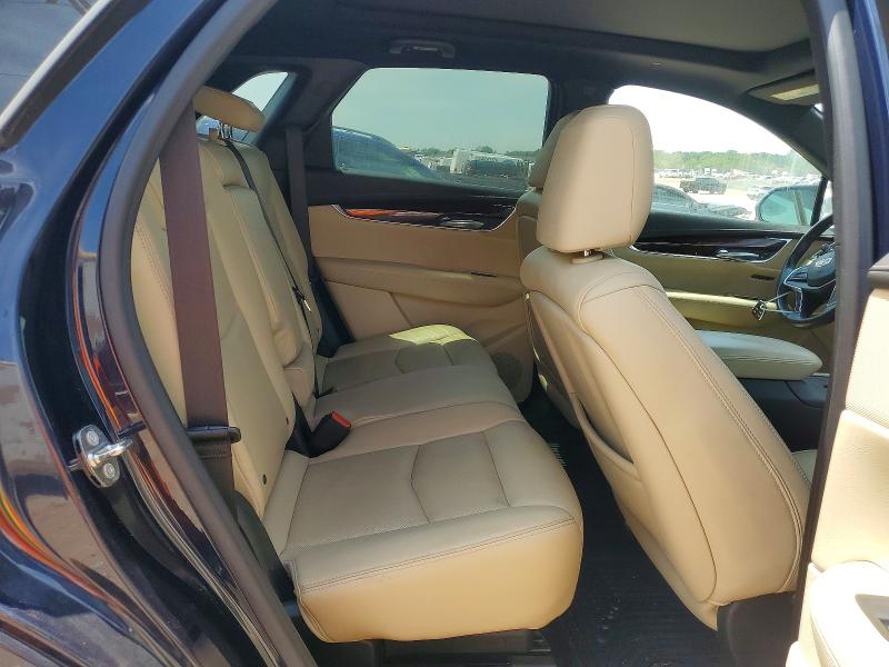 61591156 :رقم المزاد ، 1GYKNDRS0HZ260793 vin ، 2017 Cadillac Xt5 مزاد بيع